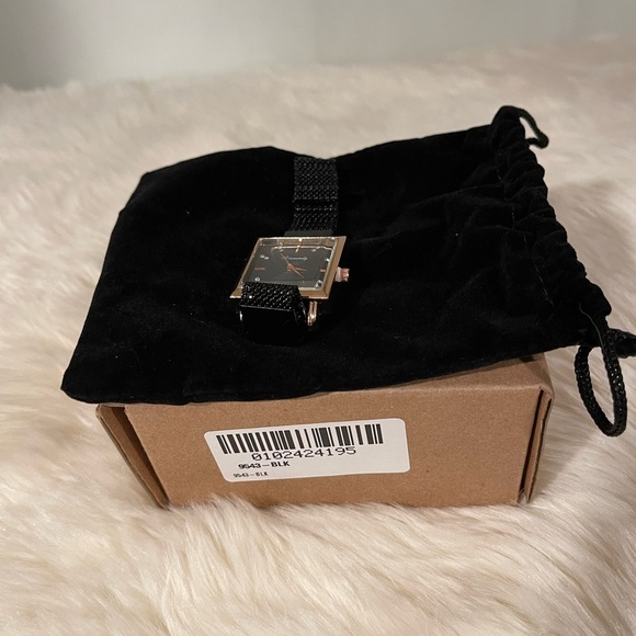 Rinnandy Women Stainless Steel Quartz Movement Designer Watch. Black. - Picture 7 of 9